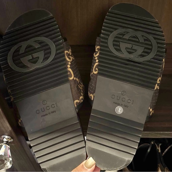 Gucci Brown GG sandals - Picture 3 of 8